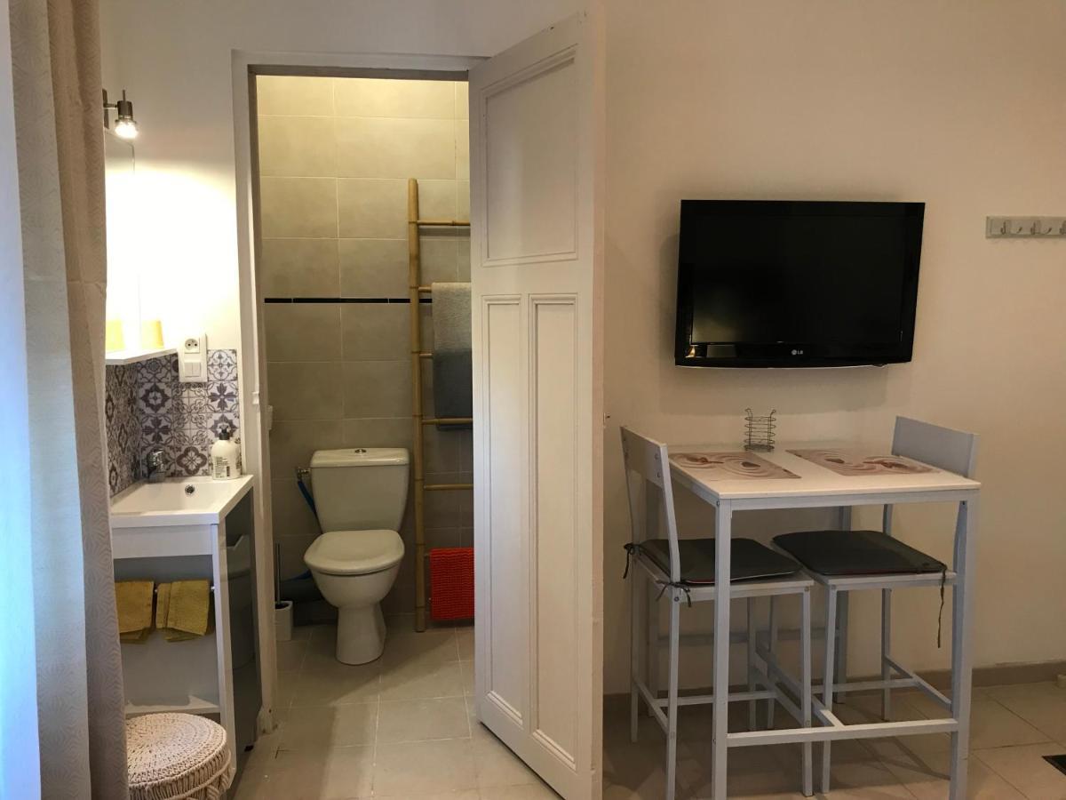 Le Marty Bed & Breakfast Narbonne Eksteriør bilde